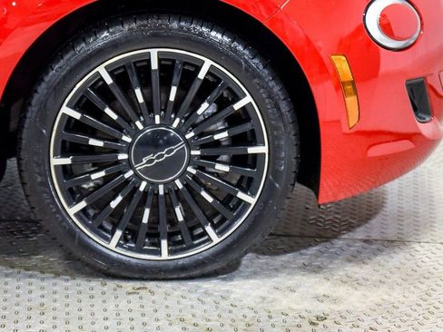 Used 2024 FIAT 500 e (RED) FWD image 18