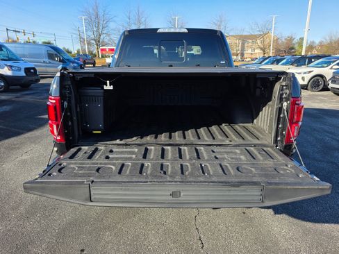 Certified 2018 Ford F150 Raptor w/ Equipment Group 802A Luxury image 9