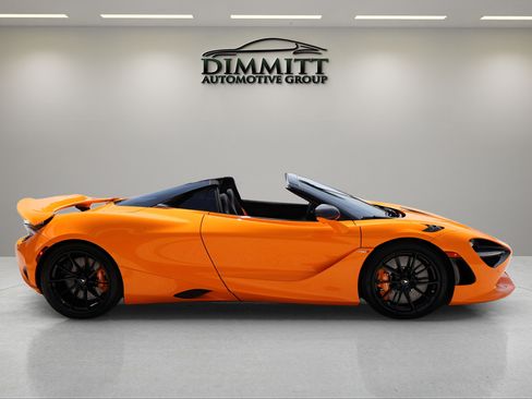 Used 2024 McLaren 750S Spider RWD image 6
