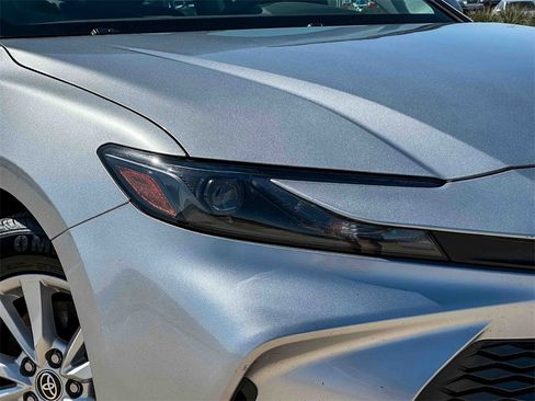 Certified 2025 Toyota Camry LE image 9
