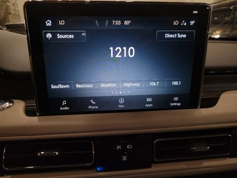 Used 2020 Lincoln Aviator Reserve w/ Equipment Group 202A AWD/4WD image 25