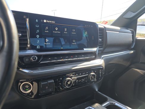 Used 2023 Chevrolet Silverado 1500 High Country w/ Technology Package AWD/4WD image 26