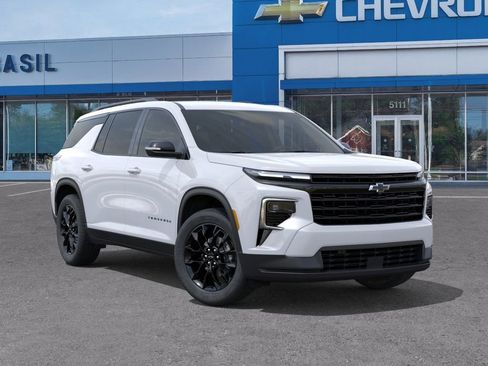 New 2026 Chevrolet Traverse LT w/ Midnight/Sport Edition AWD/4WD image 7