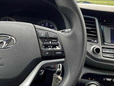 Used 2017 Hyundai Tucson SE FWD image 11