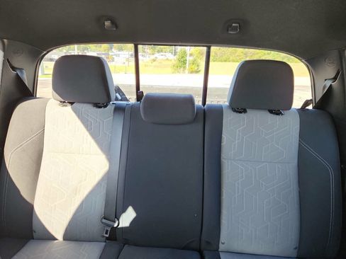 Used 2021 Toyota Tacoma TRD Off-Road w/ Technology Package image 13