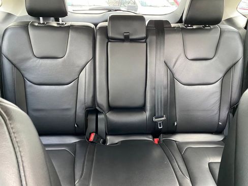 Certified 2022 Ford Edge Titanium image 20