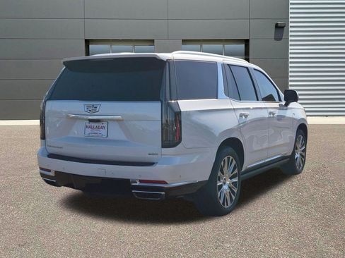 Certified 2025 Cadillac Escalade Premium Luxury Platinum AWD/4WD image 5