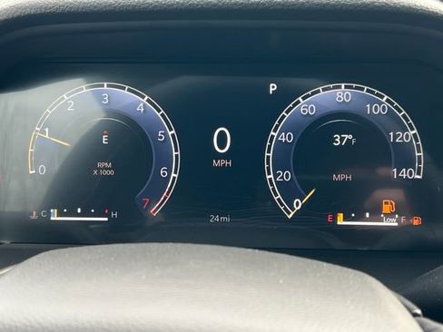 New 2025 Jeep Grand Cherokee Limited image 18