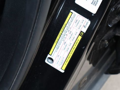Used 2013 Jeep Grand Cherokee Laredo w/ Laredo E Group RWD image 26