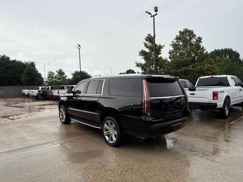Used 2020 Cadillac Escalade ESV Luxury RWD image 4