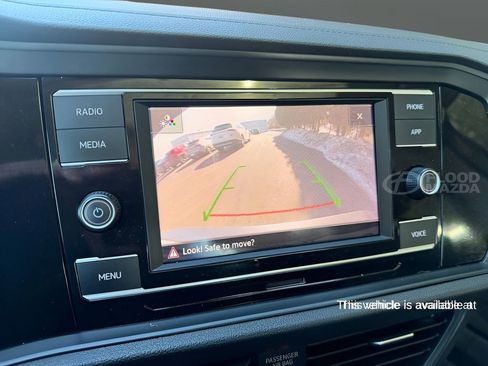 Used 2023 Volkswagen Jetta SE image 32