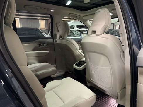 Used 2025 Volvo XC90 B6 Plus w/ Protection Package Premier image 12