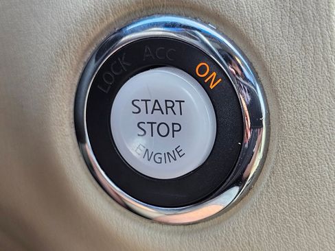 Used 2016 INFINITI QX50 AWD w/ Premium Plus Package image 8