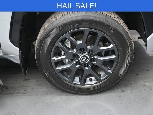 Used 2024 Toyota Tundra Platinum image 38