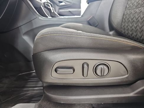Used 2024 Chevrolet Equinox LT w/ LPO, Floor Liner Package FWD image 35