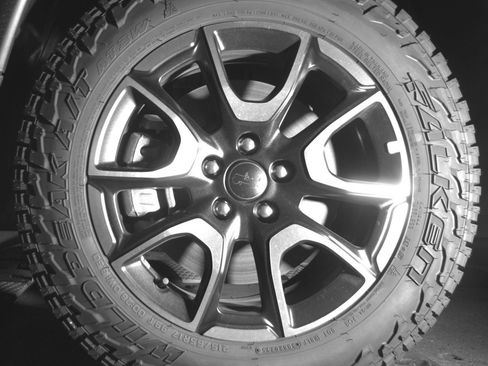 Used 2025 Jeep Compass Trailhawk AWD/4WD image 12