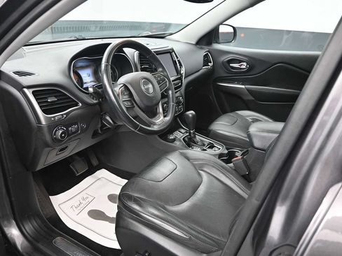 Used 2019 Jeep Cherokee Limited AWD/4WD image 11