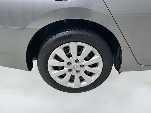 Used 2017 Nissan Sentra SV image 15