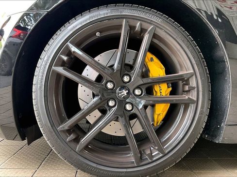 Used 2018 Maserati GranTurismo Sport RWD image 29
