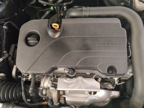 Used 2021 Chevrolet Malibu LS FWD image 30