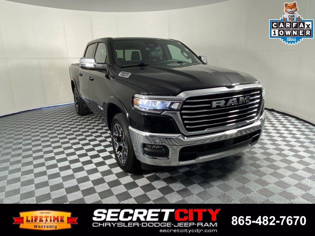 Used 2025 RAM 1500 Laramie AWD/4WD image 1