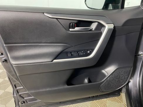 Certified 2025 Toyota RAV4 XLE AWD/4WD image 20