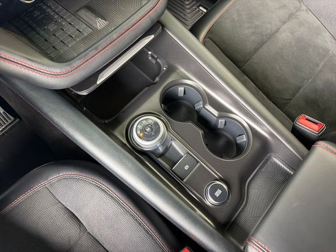 Used 2025 Ford Explorer ST image 28