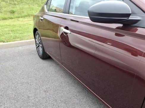 Used 2025 Nissan Altima 2.5 SV image 6