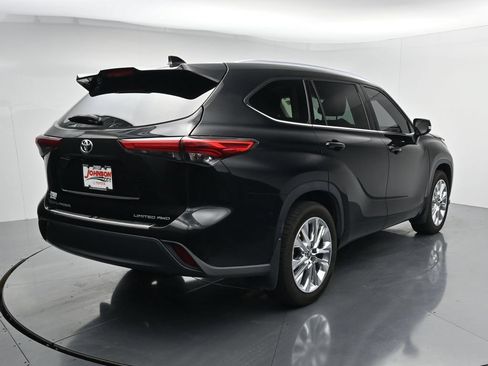 Used 2020 Toyota Highlander Limited AWD/4WD image 7