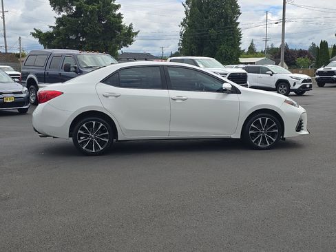 Used 2018 Toyota Corolla XSE w/ Carpet Mat Package (TMS) FWD image 7