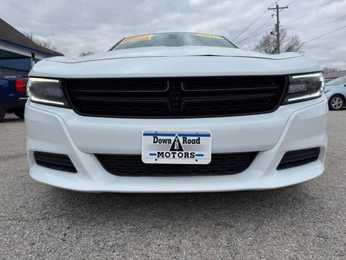 Used 2019 Dodge Charger SXT image 5