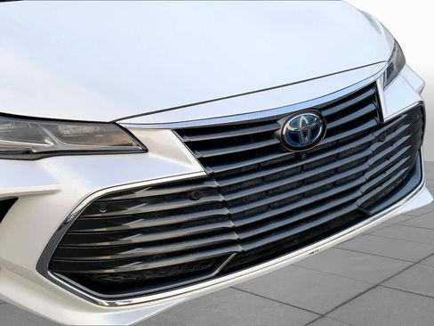Used 2020 Toyota Avalon Limited w/ Advanced Safety Package FWD image 29