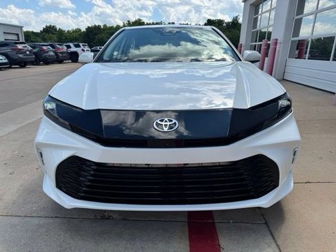 Used 2025 Toyota Camry LE FWD image 2