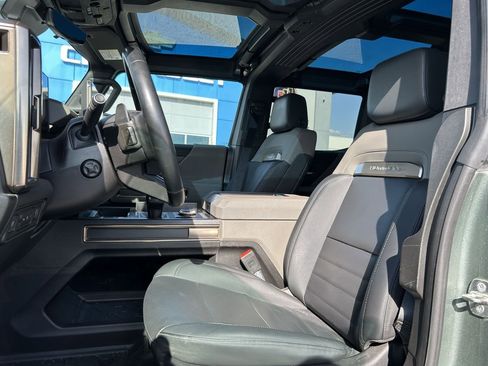 Used 2024 GMC Hummer EV 3X AWD/4WD image 9