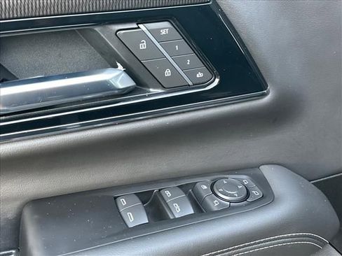 New 2026 GMC Yukon Elevation w/ Elevation Premium Package AWD/4WD image 29