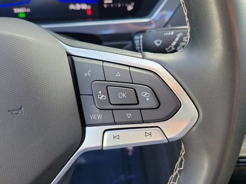 Certified 2023 Volkswagen Tiguan SE w/ Panoramic Sunroof Package FWD image 20