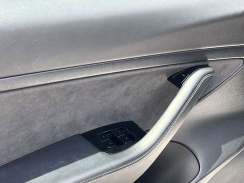 Used 2020 Tesla Model 3 Standard Range RWD image 22