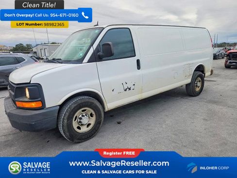 Used 2015 Chevrolet Express 2500 Extended image 1