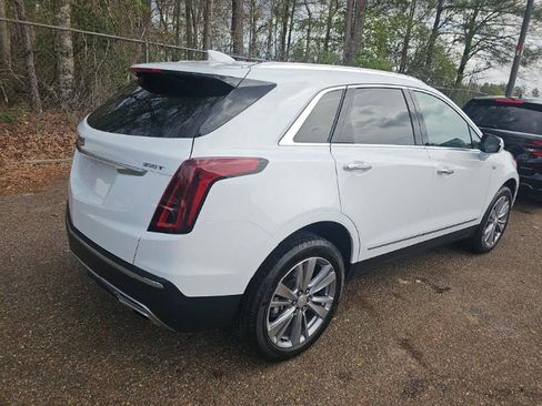 Used 2024 Cadillac XT5 Premium Luxury image 4
