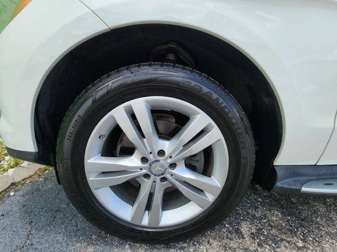 Used 2015 Mercedes-Benz ML 250 BlueTEC 4MATIC image 10