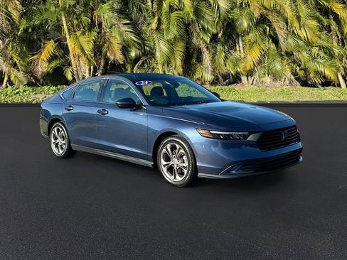 Used 2024 Honda Accord EX image 2