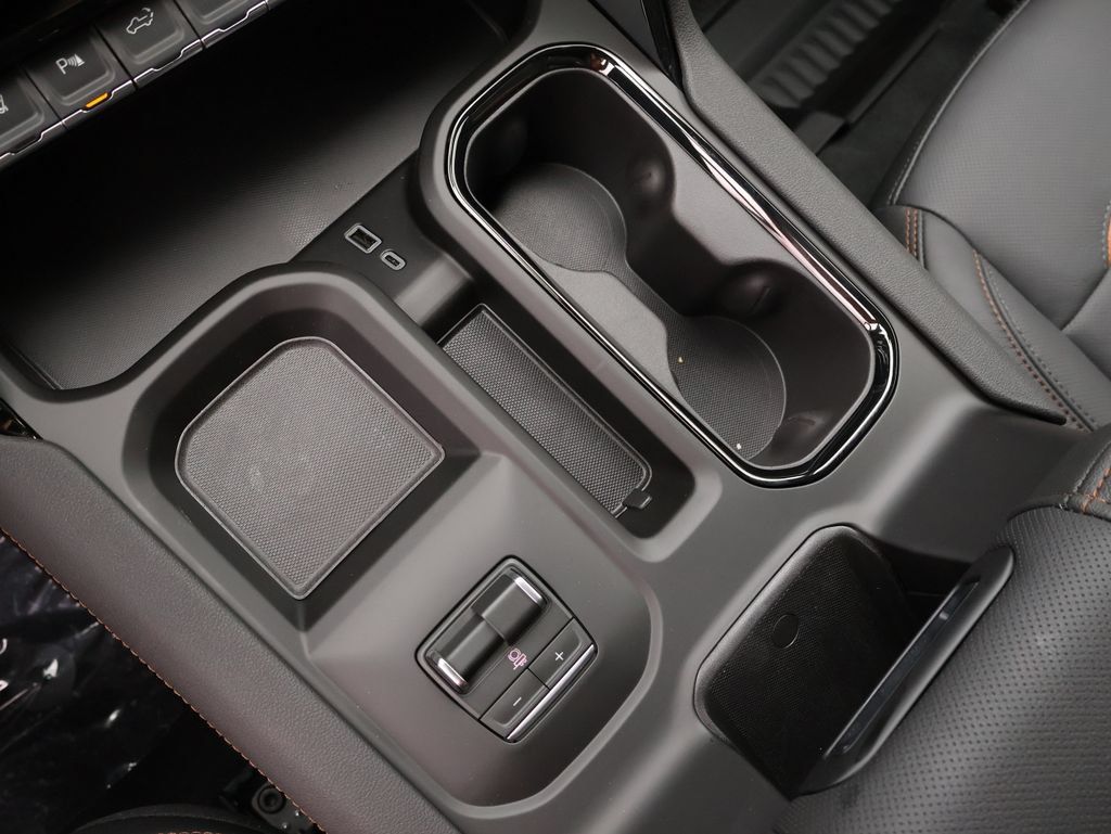 New 2026 GMC Sierra 2500 AT4 w/ AT4 Premium Plus Package AWD/4WD image 20