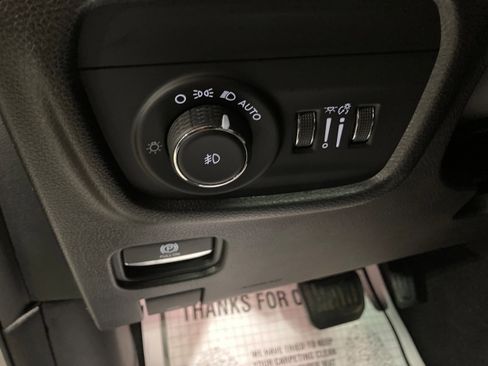 Used 2022 Jeep Grand Cherokee L Limited image 28