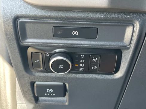 Used 2025 Ford F150 XLT w/ Equipment Group 301A Standard AWD/4WD image 19