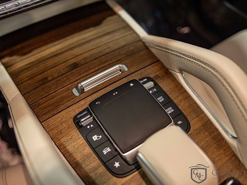 Used 2023 Mercedes-Benz GLE 350 4MATIC w/ 3rd Row Seat Package image 31