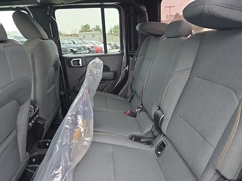 New 2026 Jeep Gladiator Sport image 16