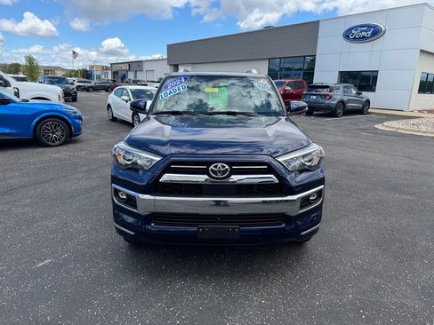 Used 2024 Toyota 4Runner Limited AWD/4WD image 10