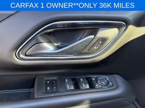 Used 2022 GMC Yukon XL SLT w/ SLT Luxury Package AWD/4WD image 31
