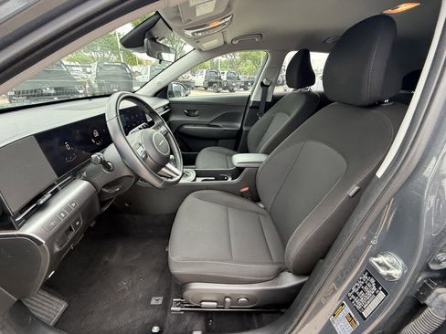 Used 2025 Hyundai Kona SEL AWD/4WD image 27
