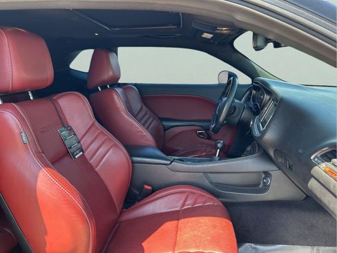 Used 2018 Dodge Challenger SRT Hellcat image 11